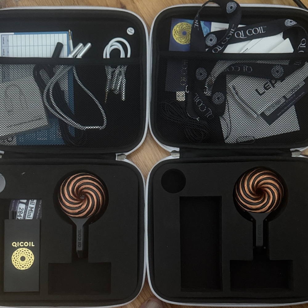 2 pcs Qi Coil Black and Gold Energy Device